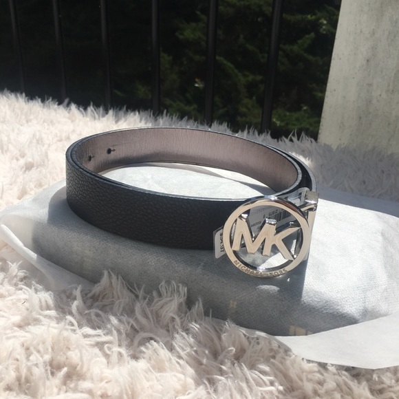 NWT MK leather belt! 🙌🙌 - Picture 2 of 6